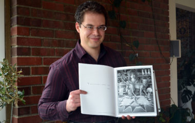 Christopher Paolini Holds His Shaded Version of Angela the Herbalist, #ColorEragon