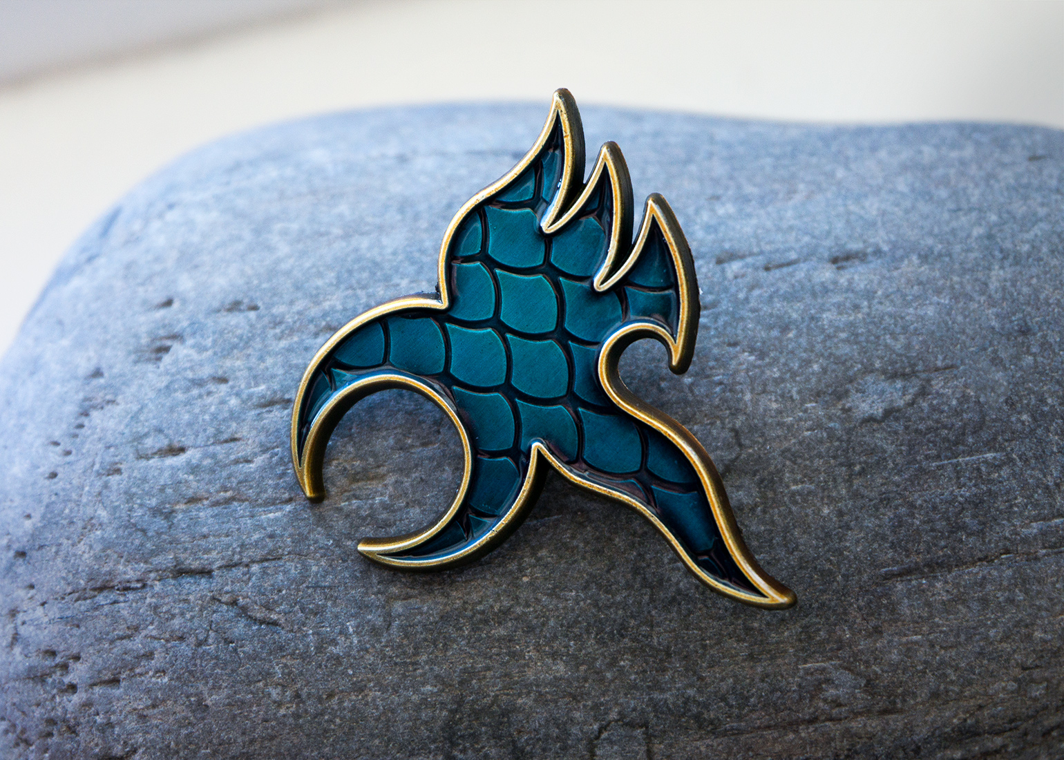 Blue Yawë Pin