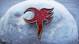 ruby gold yawë pin